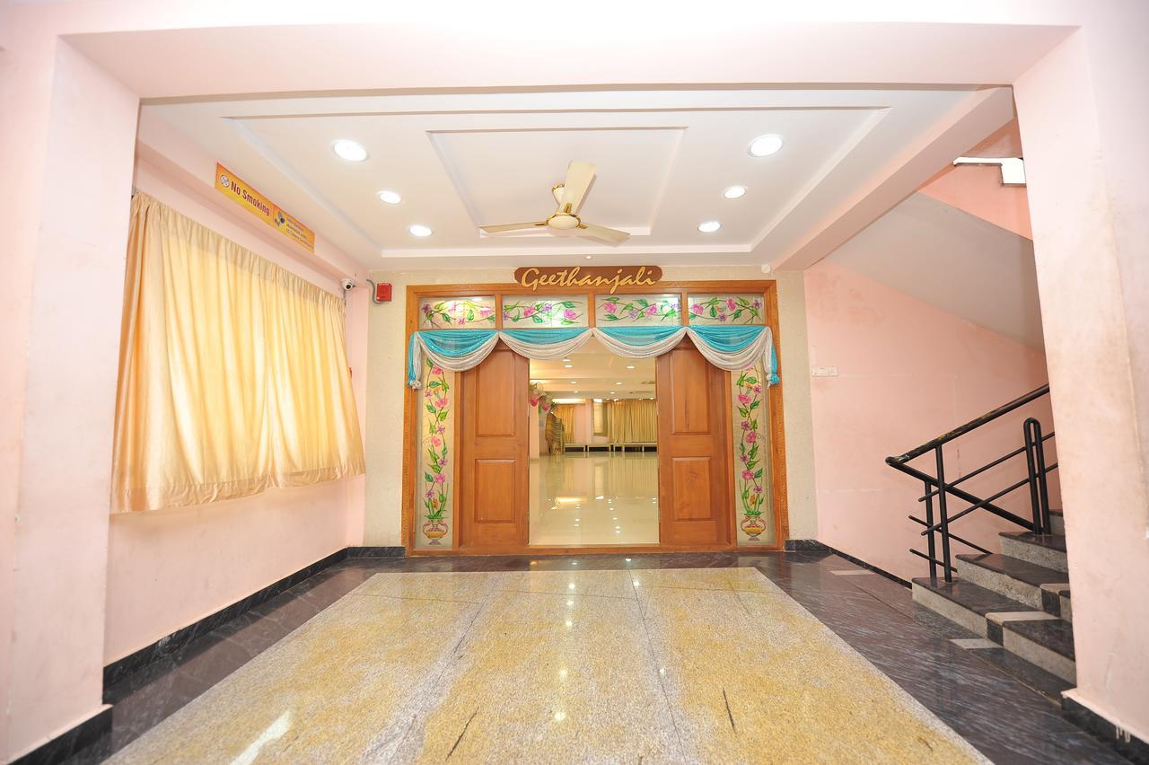 فيساخاباتنام Shree Lakshmi Guest House المظهر الخارجي الصورة